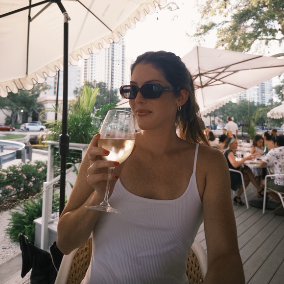 Meet your Posher, Megan - Picture 1 of 1